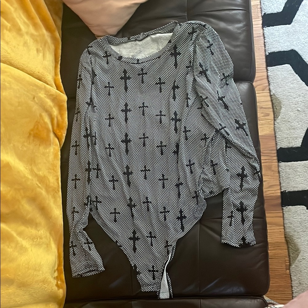 Fashion Nova Black and White Cross Pattern Bodysuit
